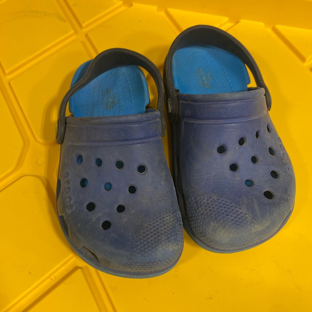 Kids crocs